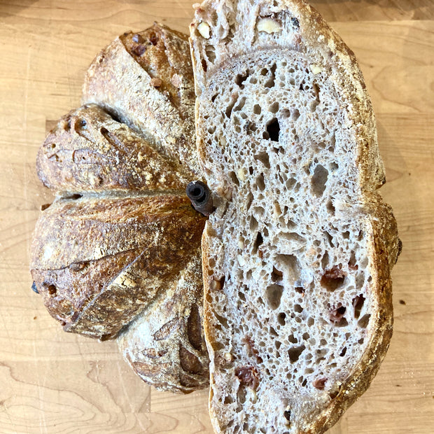 Centerpiece Cranberry Walnut